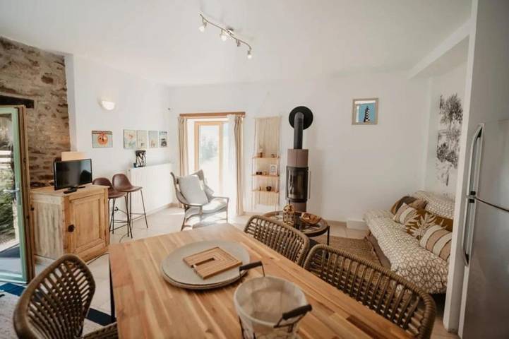 Maison de vacances pour 2 personnes, avec piscine ainsi que vue et jardin, animaux acceptés