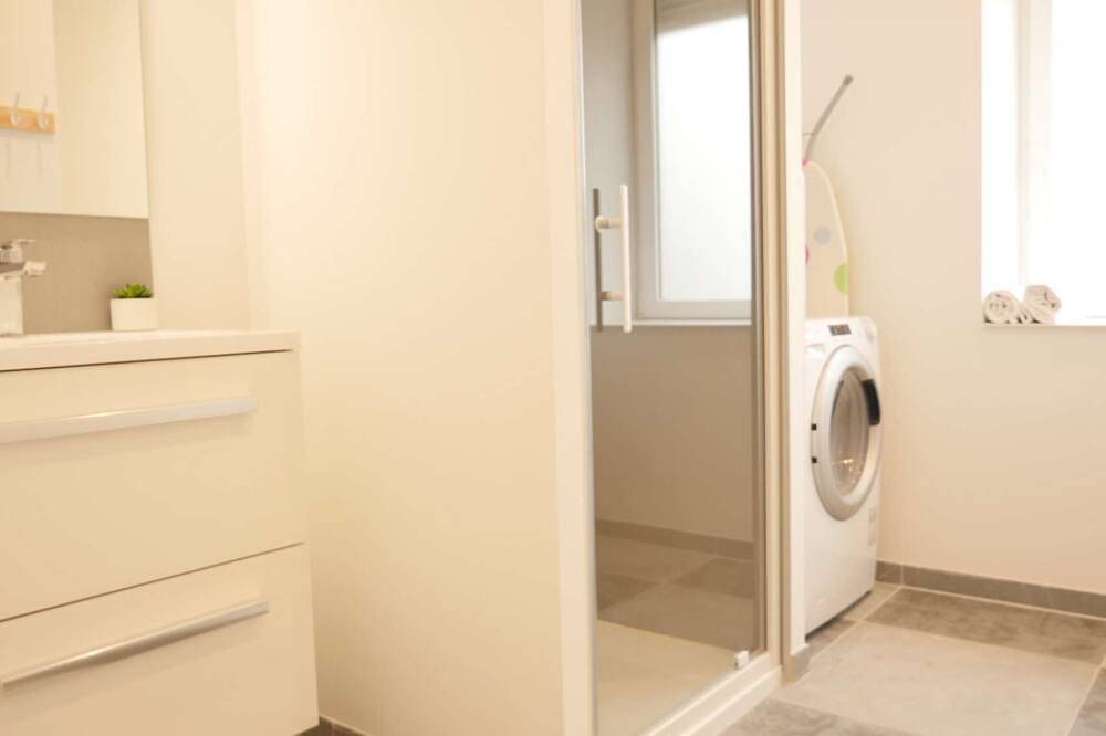 Entire apartment, \"Oparadi\" Opal green I in Le Portel, Boulogne-sur-Mer region