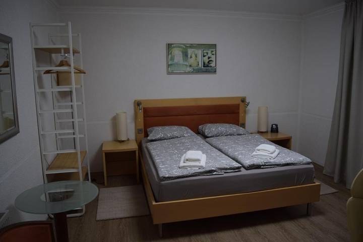 Vakantiewoning voor 2 personen, with Terras and Tuin as well as Uitzicht in Meinerzhagen