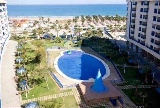 Apartamento de vacaciones para 4 personas, con piscina además de jardín y vistas - 1