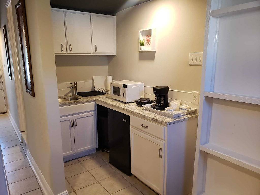 Ganze Wohnung, Bright & Spacious Studio Close To Clt Airport & Charlotte in Gastonia, Gaston County
