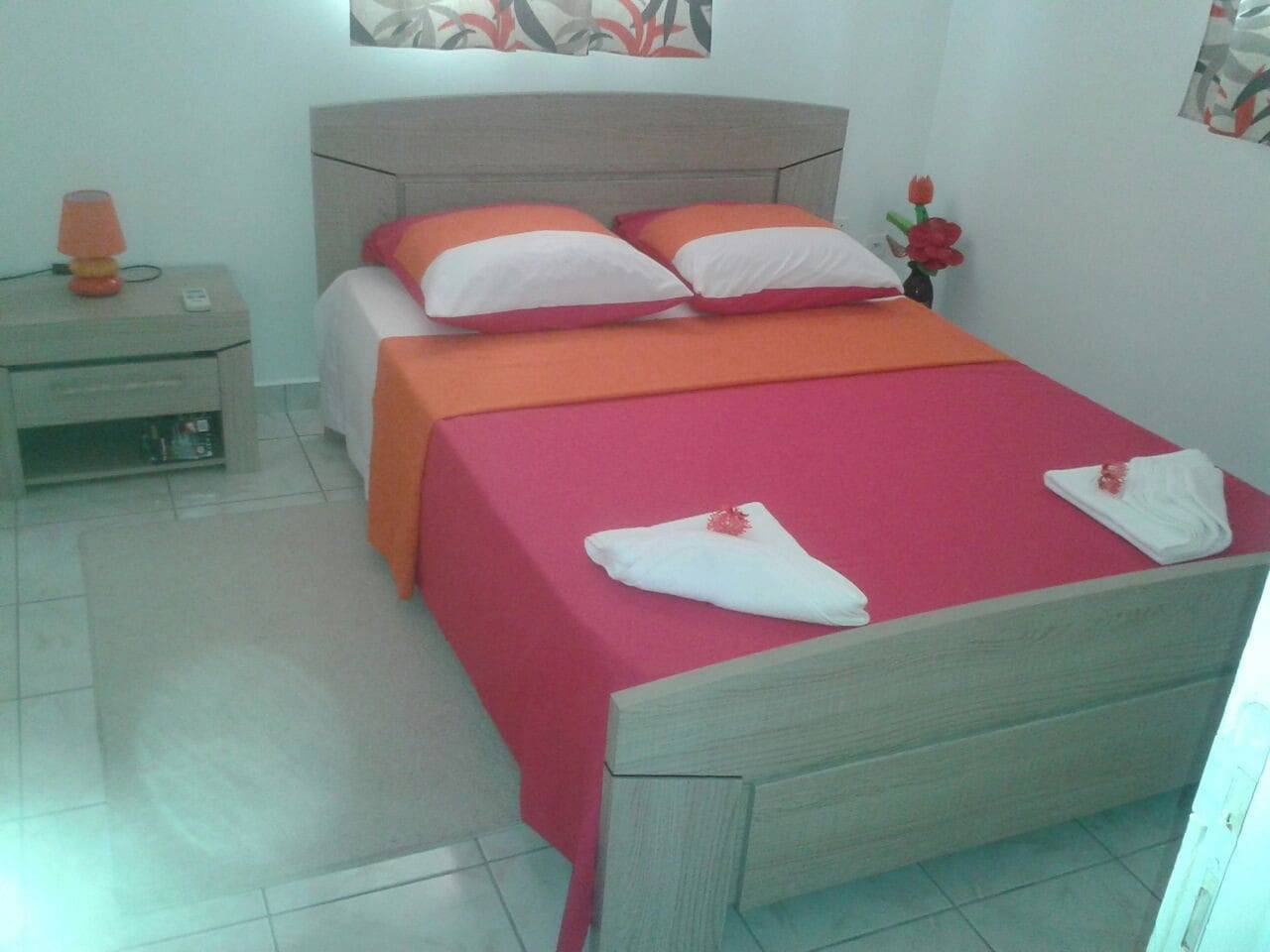 Welcoming House in Le Moule with Shared Pool in Le Moule, Guadeloupe (Caribbean)