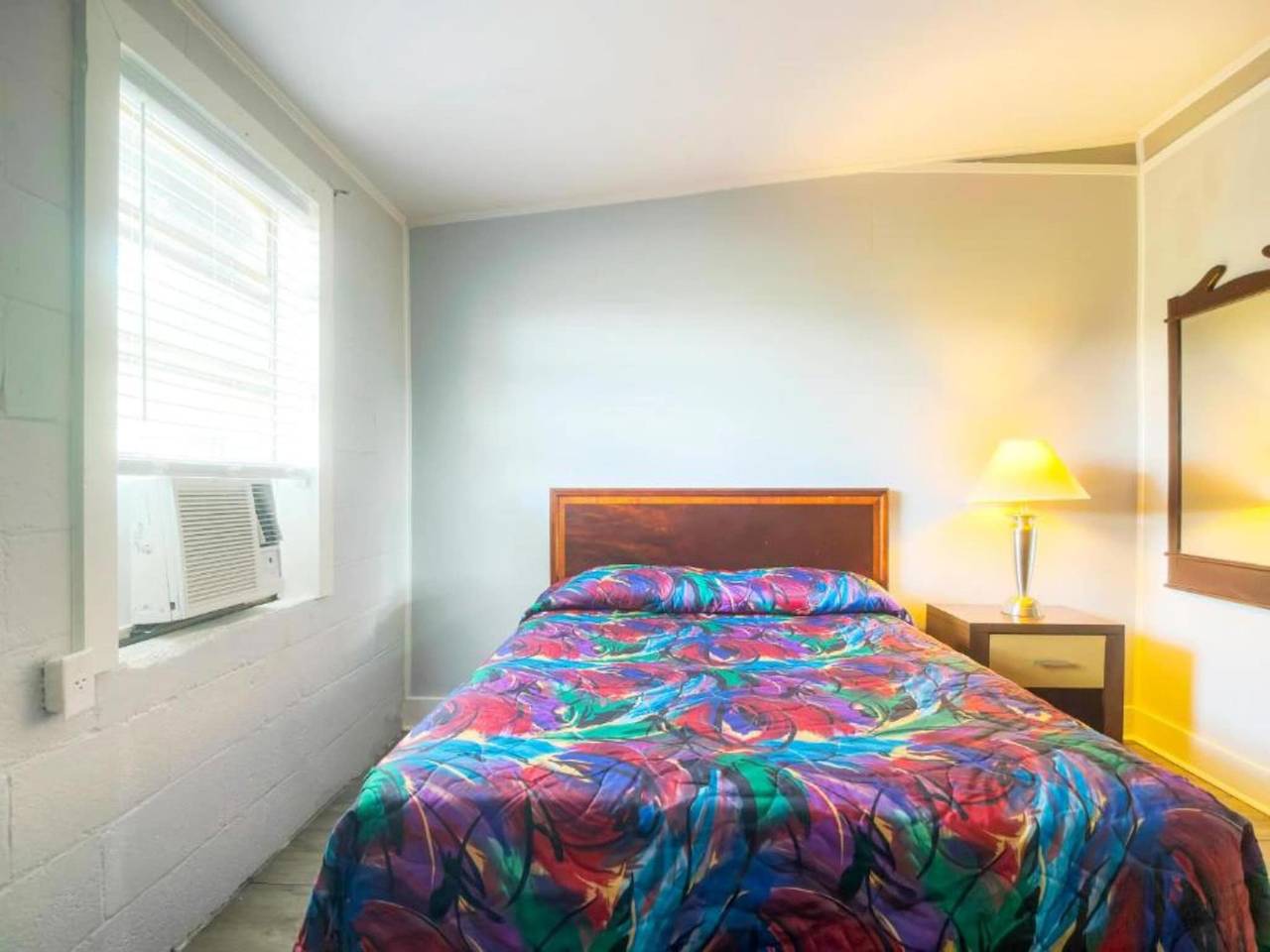 Entire apartment, Queen Bed|Smoking|Mobile Al in Mobile (AL), Mobile Bay