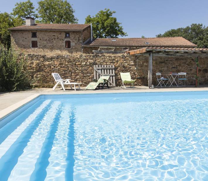 Gîte für 15 Personen, mit Terrasse und Pool sowie Garten in Frankreich - 2