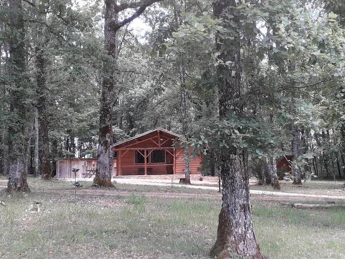 Location de vacances pour 2 personnes, avec vue et jardin, animaux acceptés à Cubjac - 4