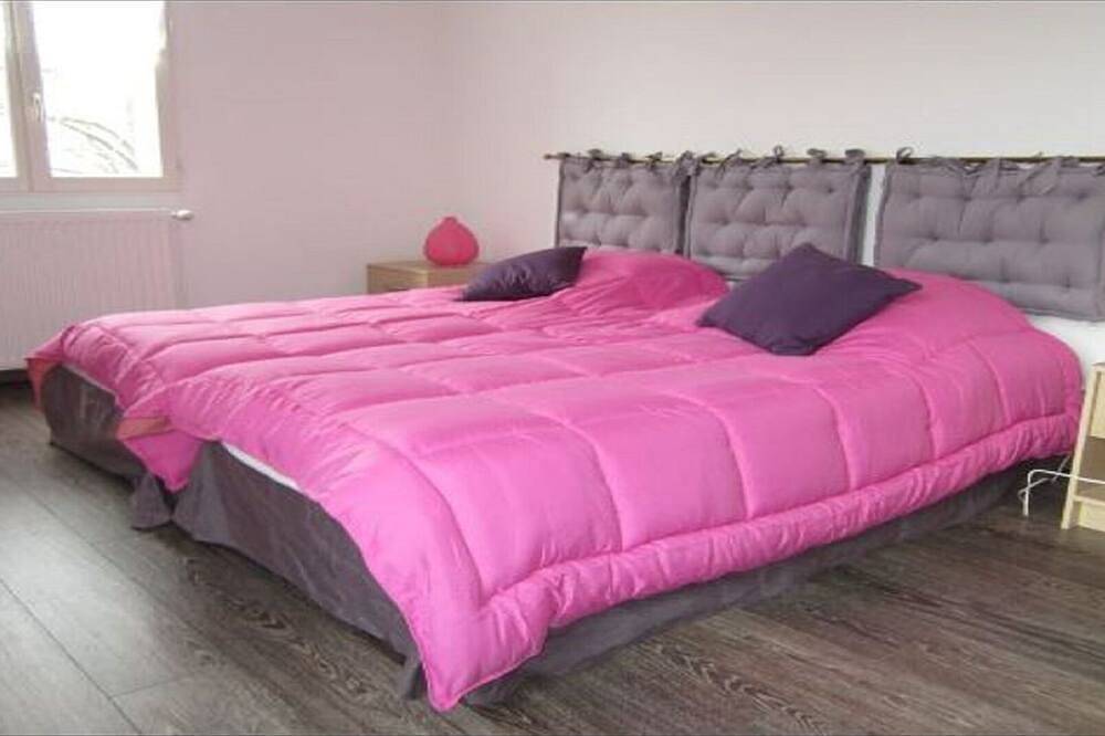 Apartamento entero, Apartamento de 57m2 -2/4 personas. in Saint-Jean-en-Royans, Parc naturel régional du Vercors