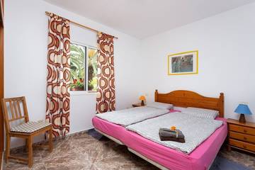 Bungalow for 8 People in Icod de los Vinos, North Tenerife, Photo 1
