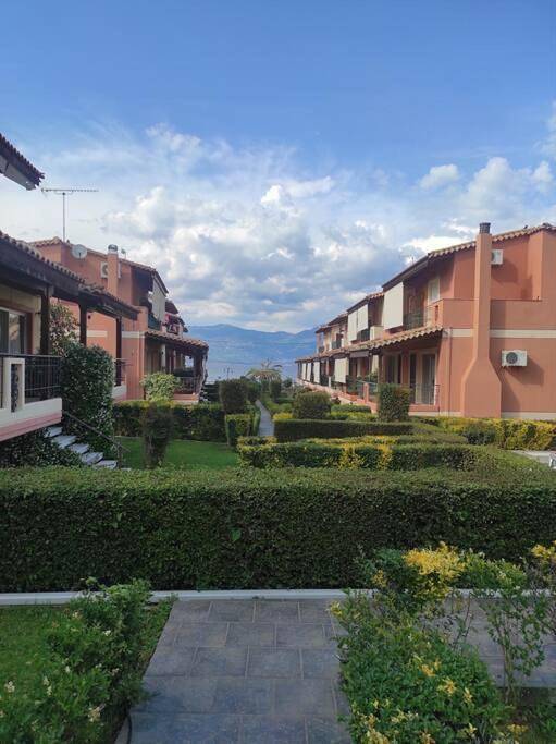 Gîte pour 6 personnes, avec jardin ainsi que piscine et terrasse, animaux acceptés dans Selianitika - 3