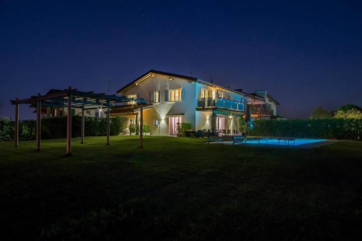 Ferienwohnung für 4 Personen, mit Garten und Pool sowie Ausblick in Desenzano del Garda - 3