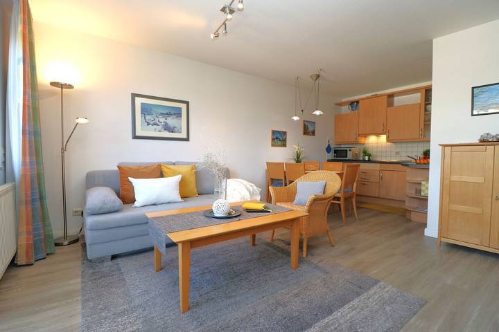 Ferienwohnung für 4 Personen, mit Balkon und Sauna in Wustrow - 2