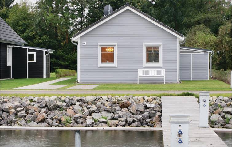 Ferienhaus für 4 Personen, mit Seeblick und Terrasse sowie Garten in Berlin Umland - 2