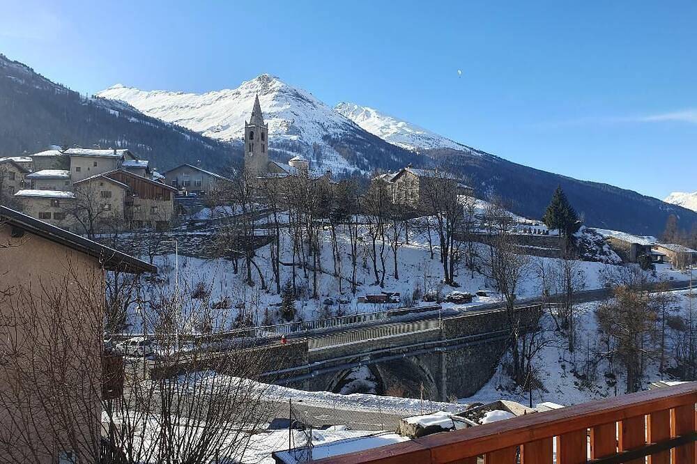 Apartamento entero, Appartement Chaleureux à Valcenis Lanslevillard à Proximité de Tous Commerces in Lanslevillard, Región de Saint-Jean-de-Maurienne