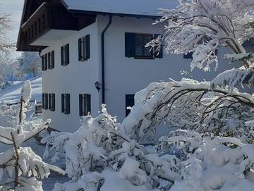 Ferienwohnung für 6 Personen, mit Garten und Balkon, kinderfreundlich in Nesselwang