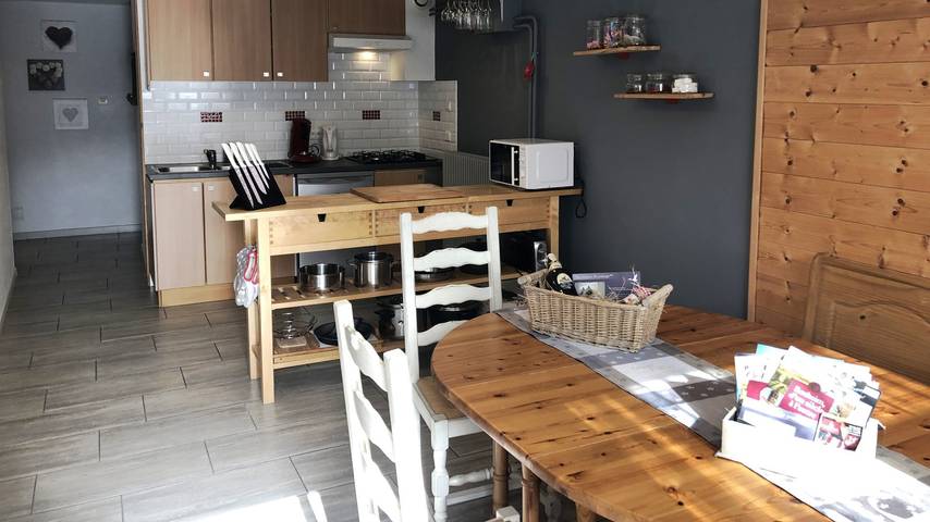 Gîte pour 4 personnes, avec terrasse, animaux acceptés - 1