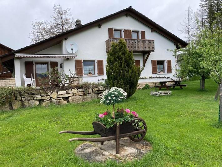 Bauernhof für 5 Personen, mit Balkon und Garten im Kanton Jura