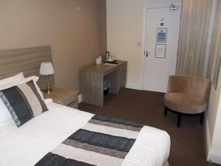 Hôtel pour 4 personnes, avec terrasse, animaux acceptés à Glossop - 2