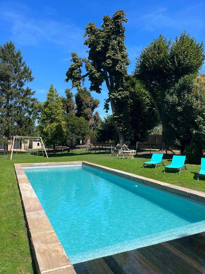 Maison d’hôte pour 3 personnes, avec piscine ainsi que jardin et terrasse à La Flèche
