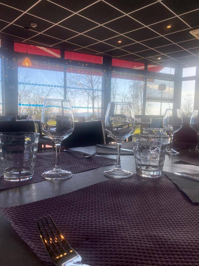 Hôtel pour 2 personnes, avec jardin à Montmarault - 4