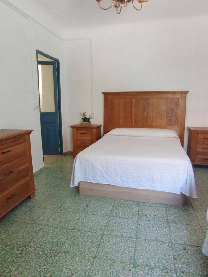 Casa rural para 8 personas, con Terraza y Jardín además de Piscina y Vistas en Uclés - 4