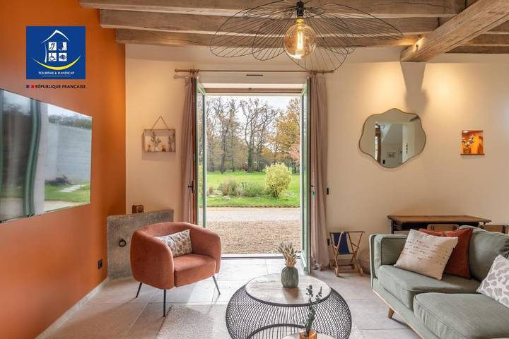 Location de vacances pour 6 personnes, avec jardin et vue à Chémery - 3