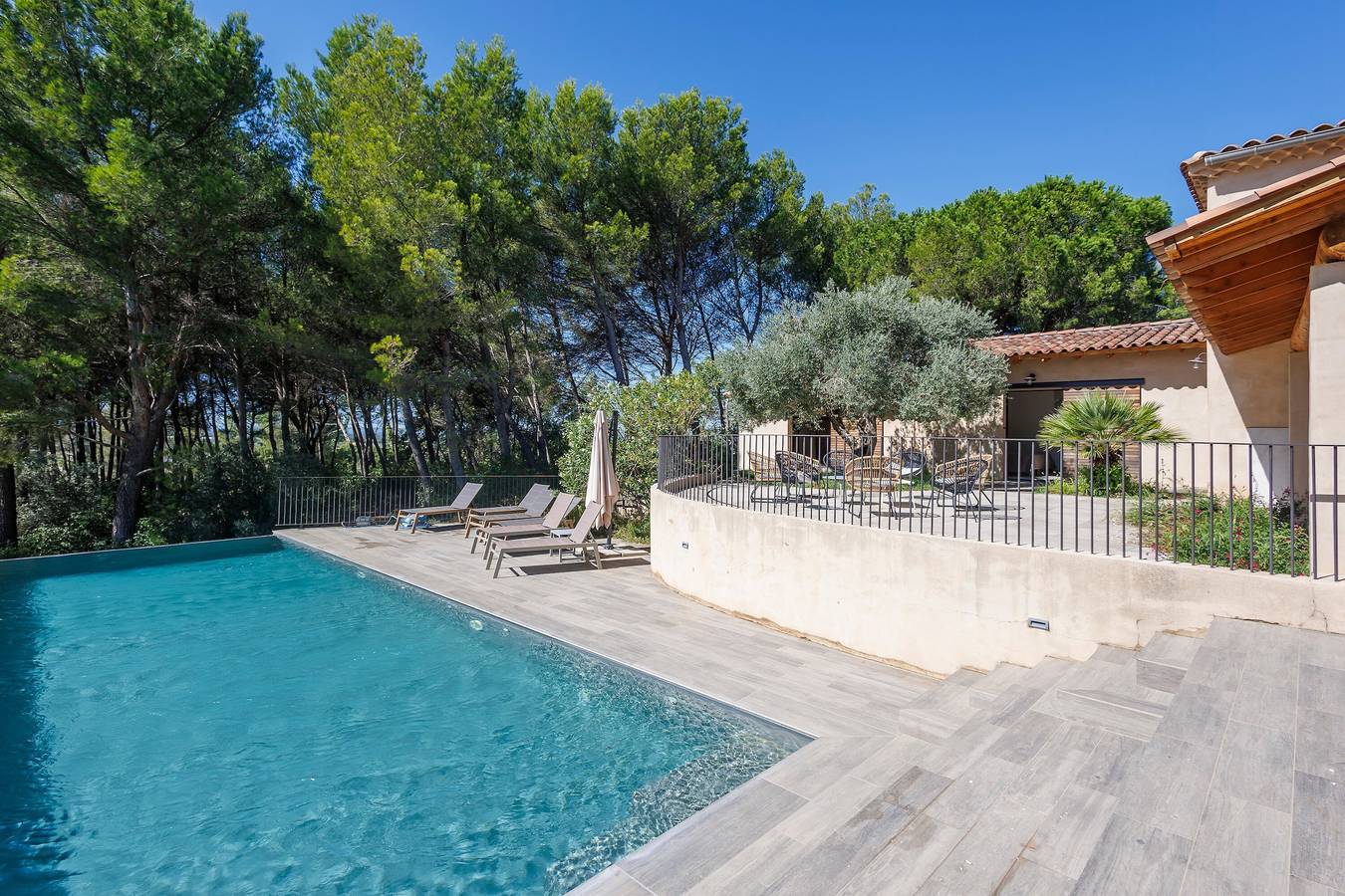 Mas de Solence – Ein außergewöhnlicher Ort für einen traumhaften Aufenthalt in Mazan, Parc naturel régional du Mont-Ventoux