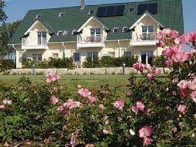 Ferienwohnung für 4 Personen, mit Garten und Terrasse in Wiek