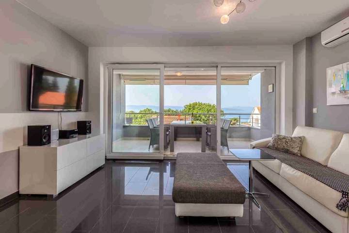 Ferienwohnung für 6 Personen, mit Balkon/Terrasse, mit Haustier in Njivice