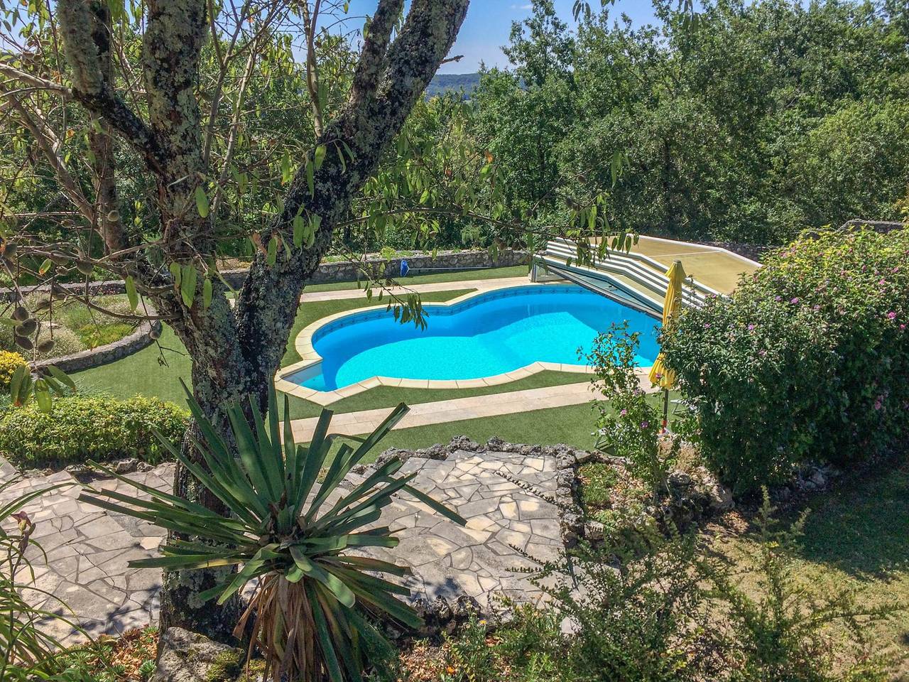 Tour en pierre rénovée avec piscine privée in Roquecor, Tarn-Et-Garonne