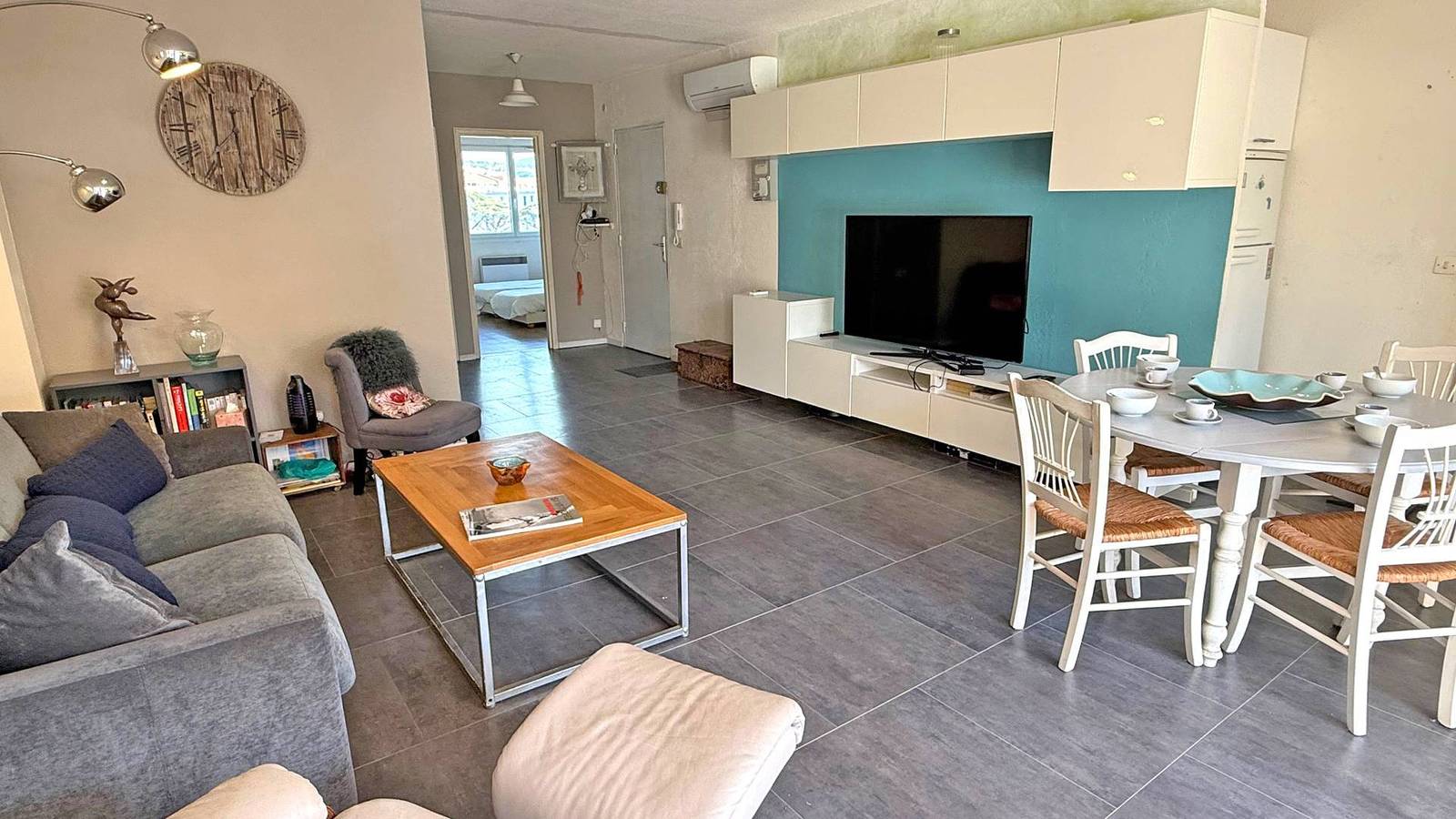 Ganze Ferienwohnung, 2-Zimmer-Wohnung - 4/6 Schlafplätze - Privatpool - Klimaanlage - Wlan - Gartenblick - Sainte Maxime in Sainte-Maxime, Draguignan Region