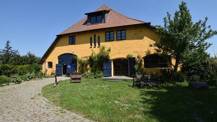 Ferienwohnung für 4 Personen, mit Sauna und Garten in Neu Bartelshagen