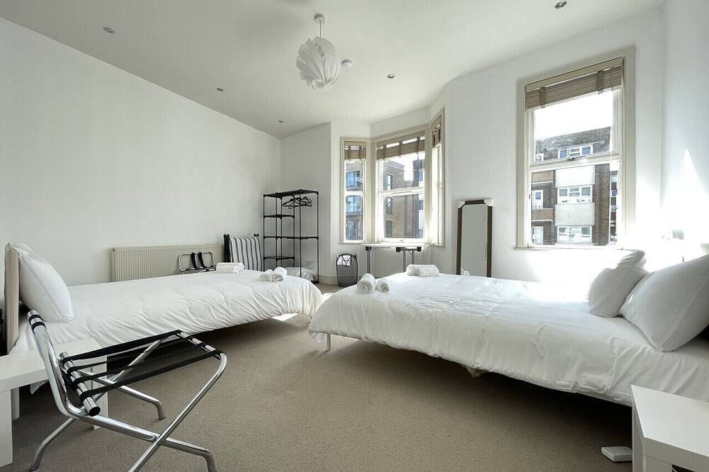 Sleeps 16 - 4Br London Home - Near Westfield & Metro in Borough londonien de Hammersmith et Fulham, Londres