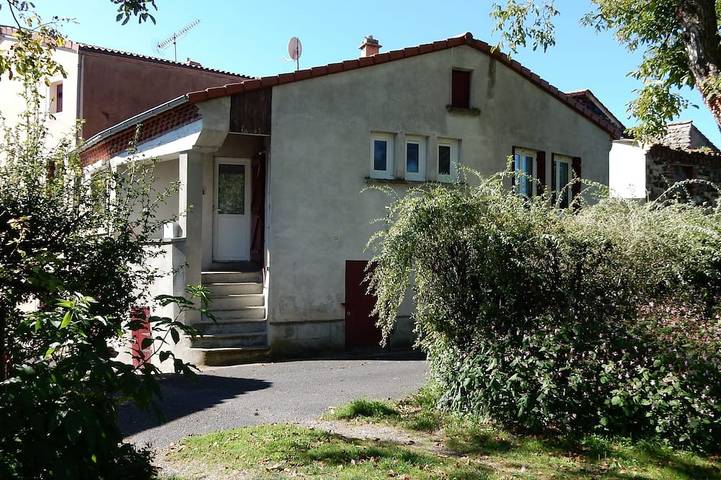 Location de vacances pour 4 personnes à Orbeil (Puy-de-Dôme)