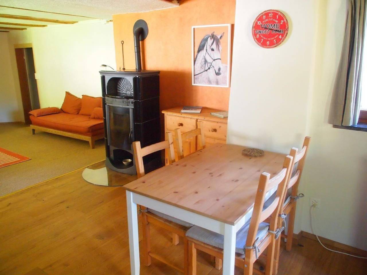 Appartamento intero, Hübsche 2-Zimmer-Wohnung in umgebauten Bauernhau in Champoz, Giura & Tre Laghi