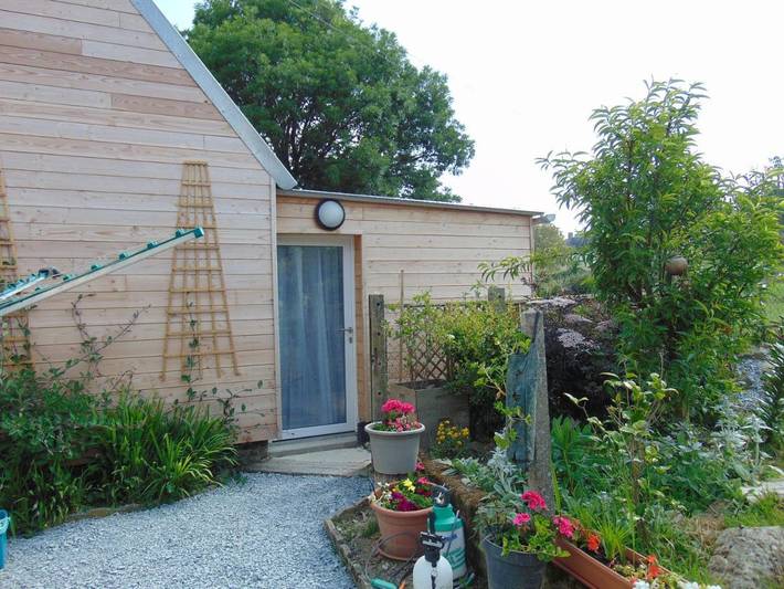 Location de vacances pour 2 personnes, avec Terrasse ainsi que Jardin et Vue à Landelles-et-Coupigny