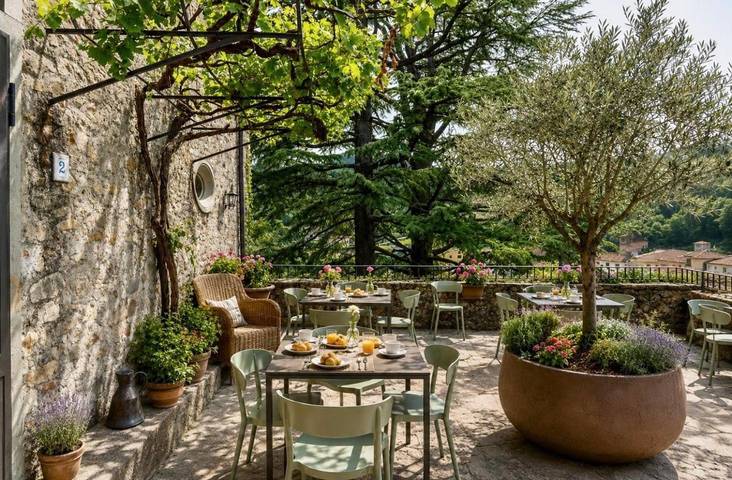 Gîte pour 2 personnes, avec jacuzzi ainsi que jardin et piscine à Camporgiano - 4