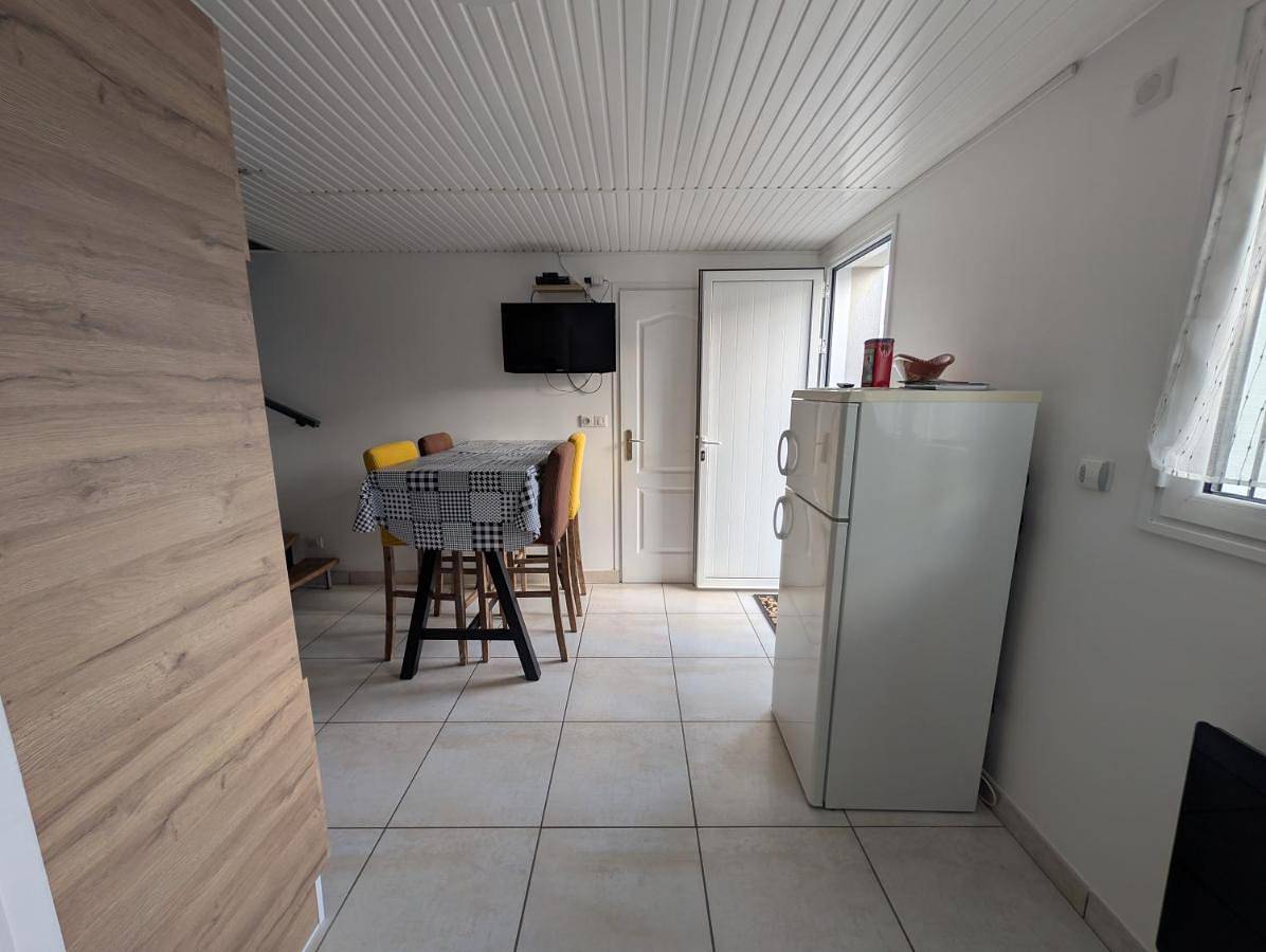 Appartement entier, Logement 1Chambre et 1 clic clac in Castets (Landes), Région de Dax