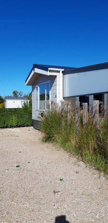 Chalet Westkapelle op een vakantiepark met 2 slaapkamers 1,7 km van het strand in Westkapelle, Walcheren