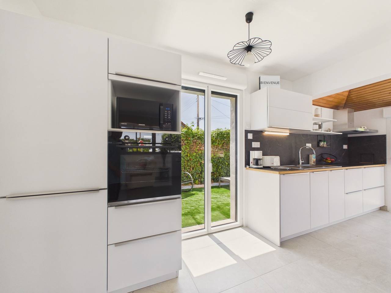Maison 6 pers, jardin, mer à 30 m in La Plaine-sur-Mer, Côte de Jade