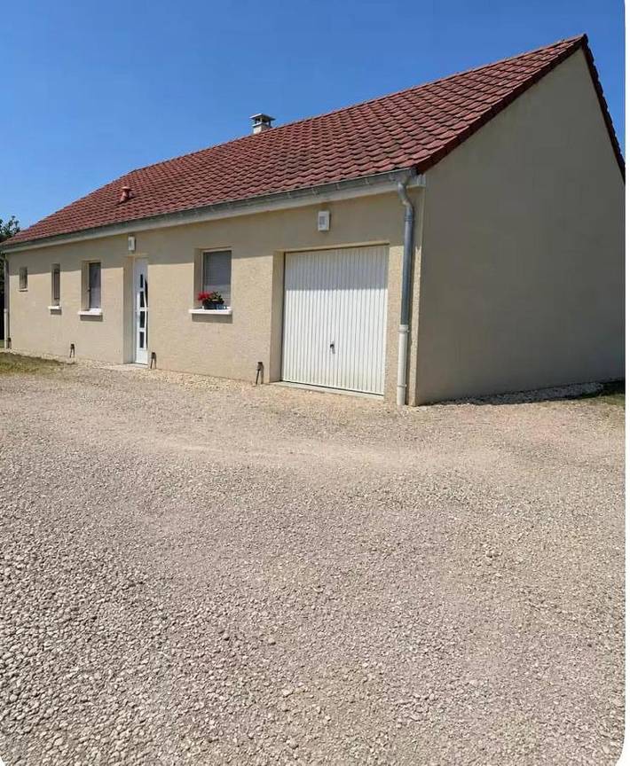 Gîte pour 2 personnes, avec Terrasse et Jardin à Brazey-en-Plaine