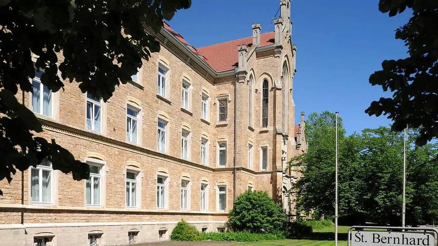 Ferienwohnung für 2 Personen, mit Pool und Garten in Rastatt
