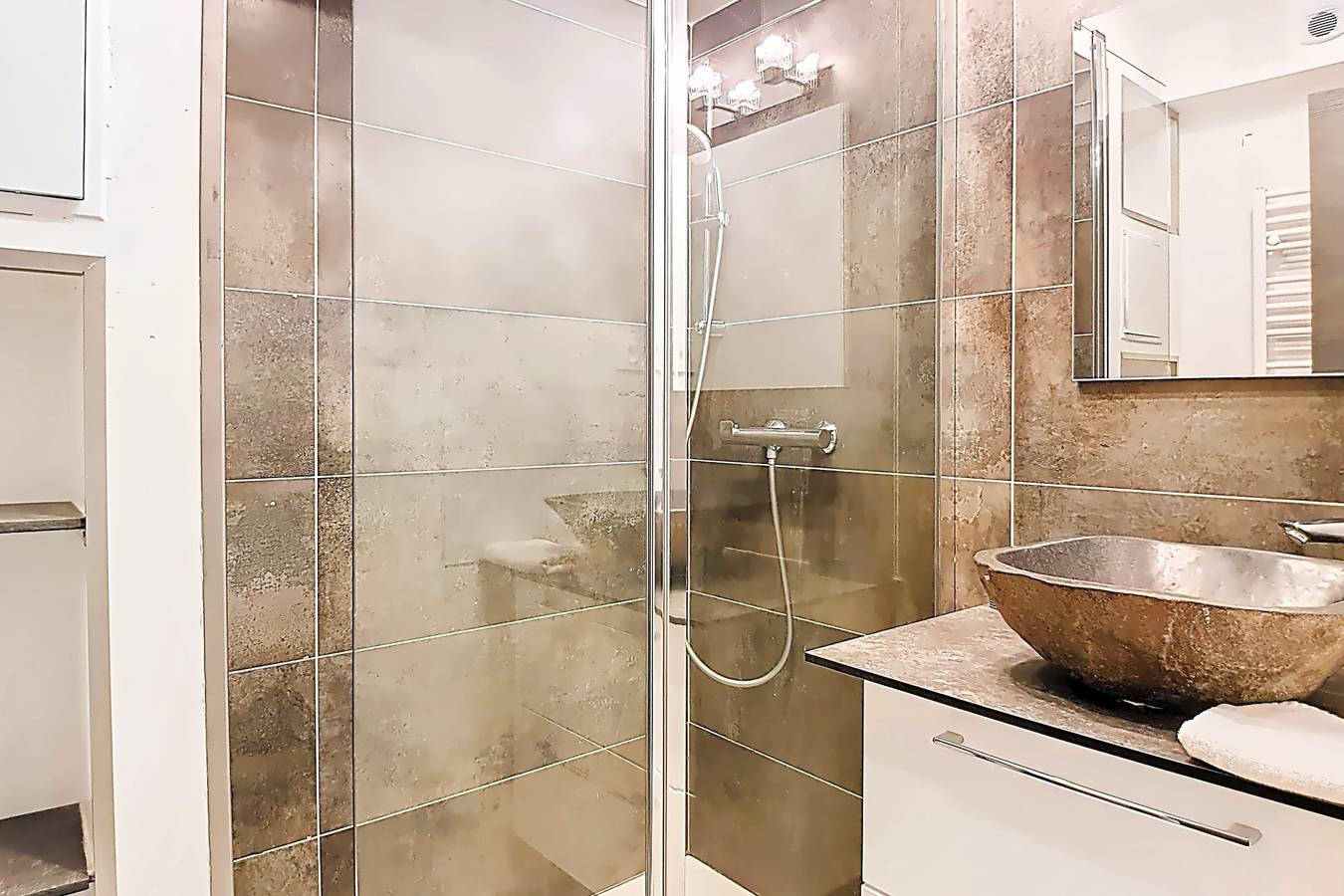 Apartamento entero, Apartment with terrace near the sea in La Ciotat, Marsella region