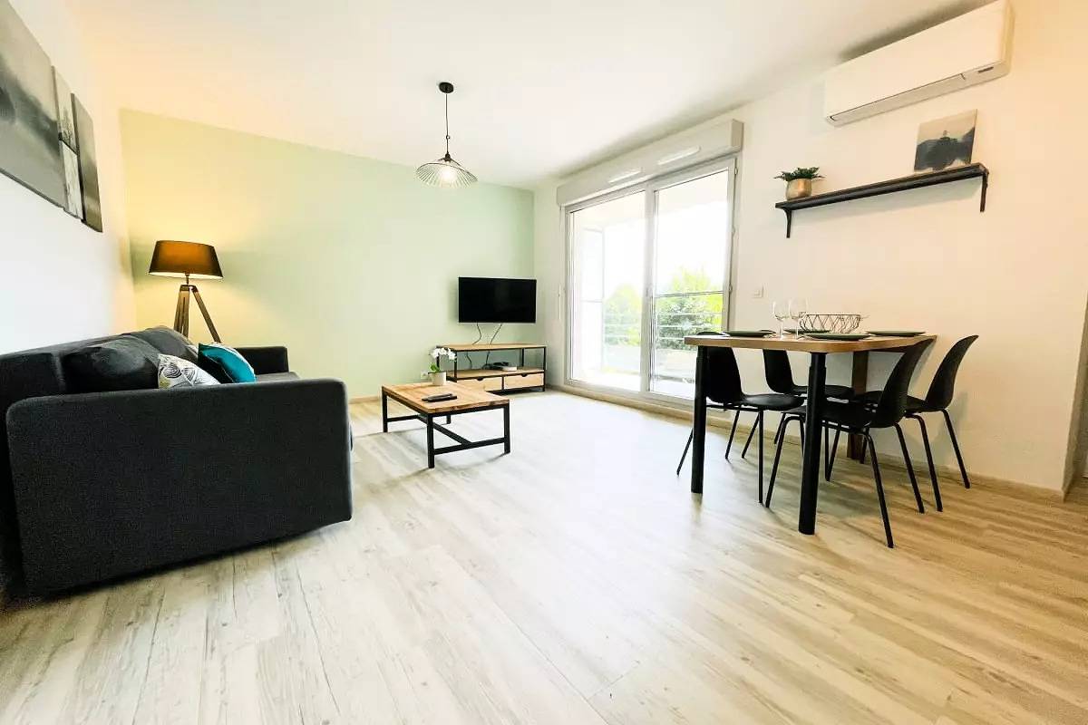 Appartement entier, Appartements pour 4 Personnes in Montbonnot-Saint-Martin, Isère