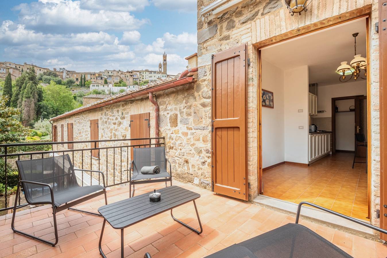 Holiday Home 'Casa Ida' with Private Terrace, Wi-Fi and Air Conditioning in Montalcino, Val d'Orcia