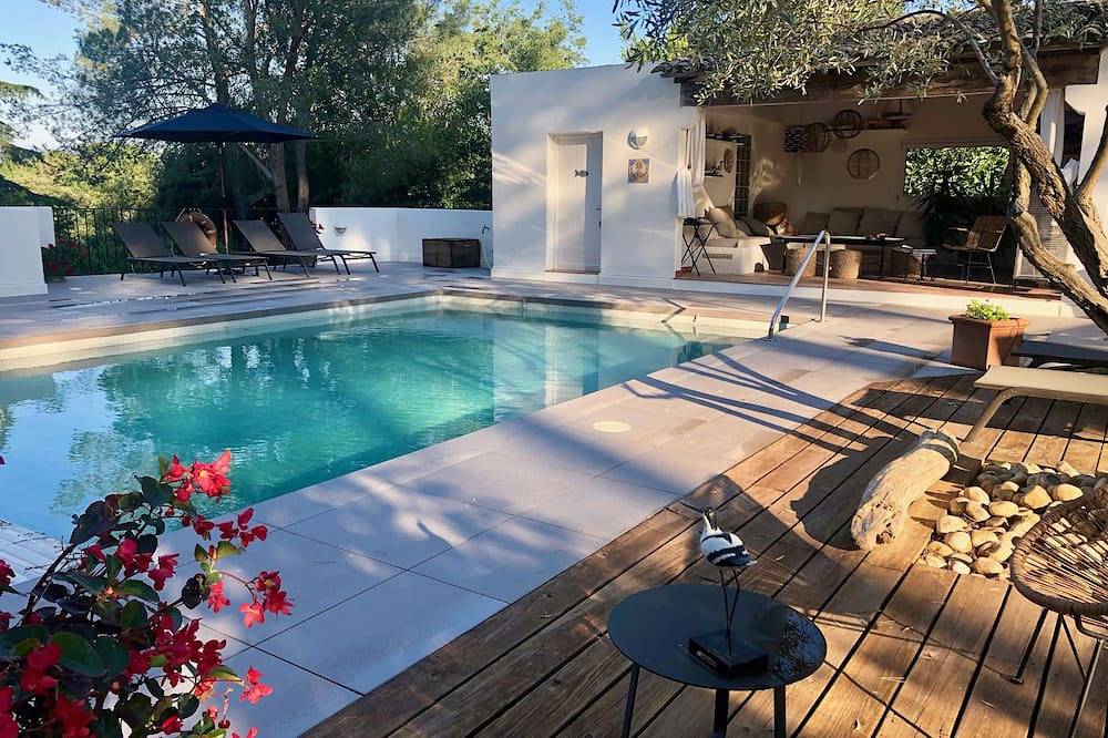 Magnificent house with swimming pool in a 5000 m2 park just a few minutes from the sea in Hôpitaux-Facultés, Montpellier