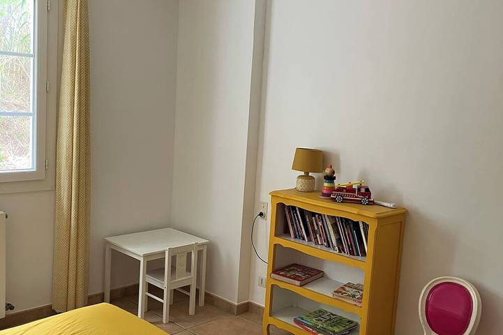 Location de vacances pour 8 personnes, avec terrasse et jardin à Pinet (homonymie) - 3