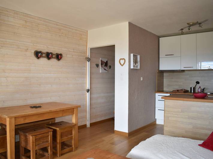 Entire apartment, Renovated 2-room cabin near slopes, capacity 4 people in Bolquère, Parc naturel régional des Pyrénées catalanes