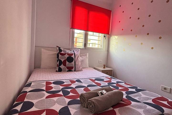 Appartement entier, Appartement près de la plage avec piscine et WIFI (E) in Sardina del Norte, Gáldar