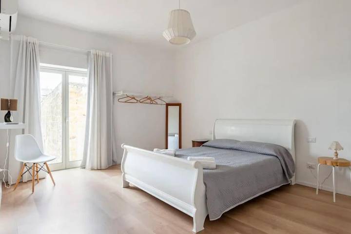 Ferienhaus für 6 Personen, mit Balkon und Ausblick in Favara - 3