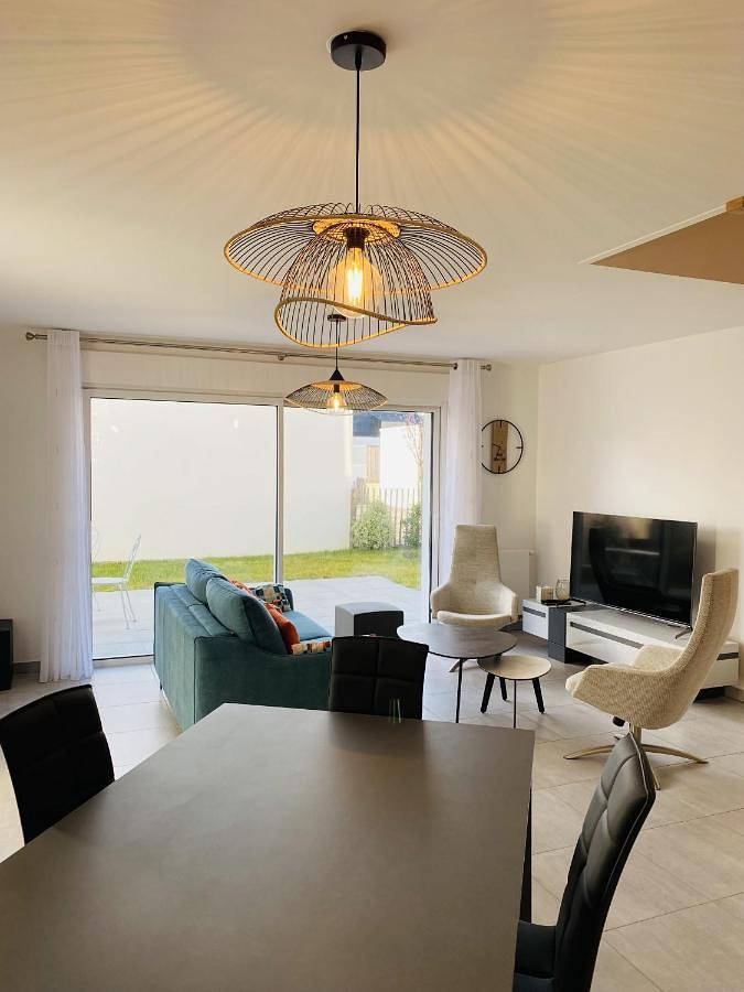 Location de vacances pour 4 personnes, avec jardin dans Casino de Carnac