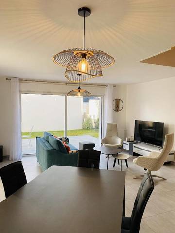 Location de vacances pour 4 personnes, avec jardin dans Casino de Carnac